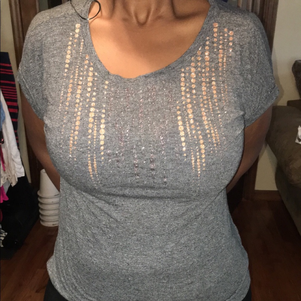 Apt 9 gray tee with gold dots